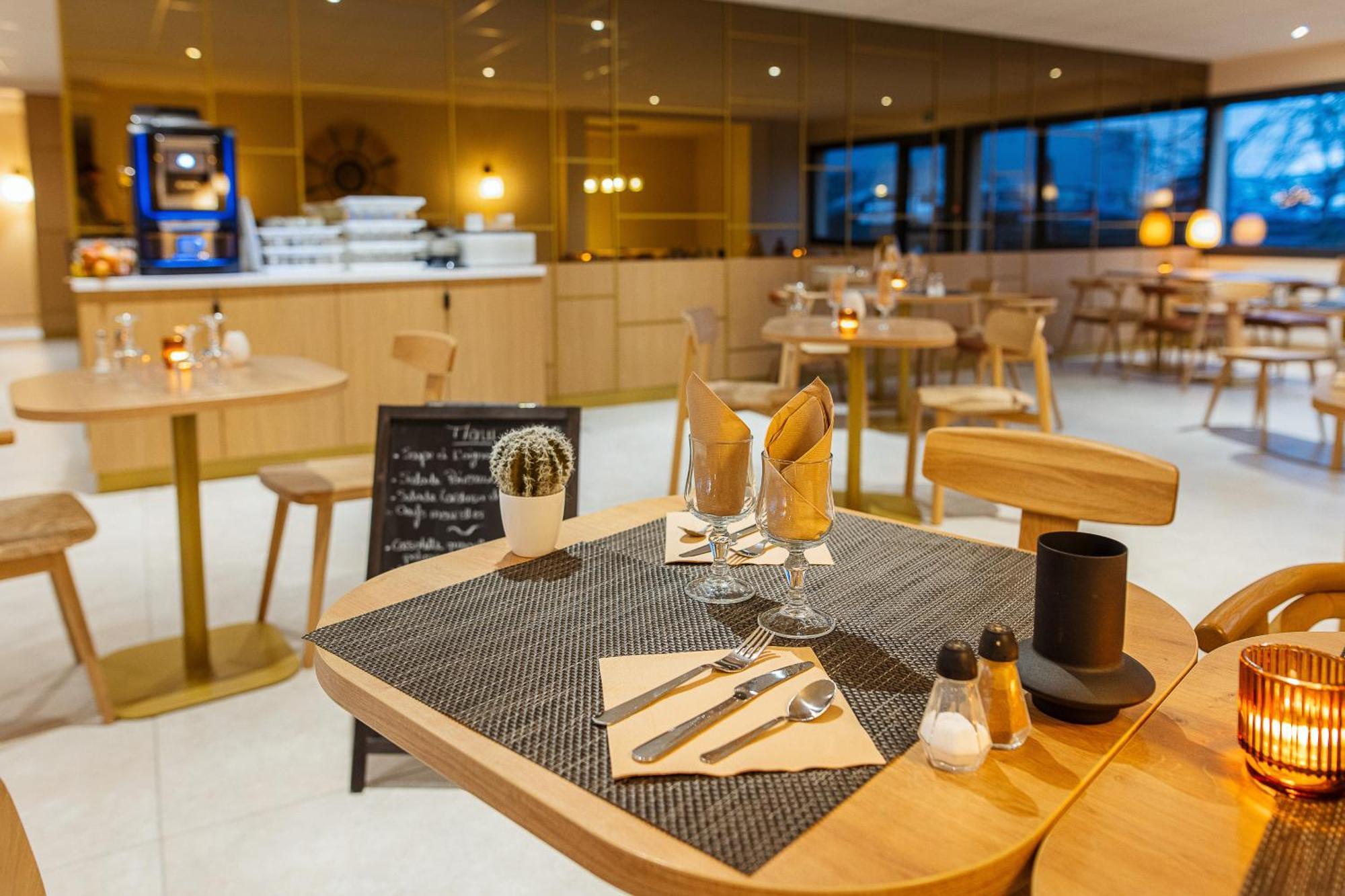 B Hotel Troyes Aeroport La Chapelle-Saint-Luc ภายนอก รูปภาพ