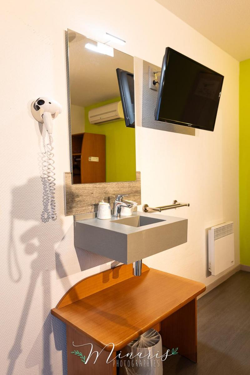 B Hotel Troyes Aeroport La Chapelle-Saint-Luc ภายนอก รูปภาพ